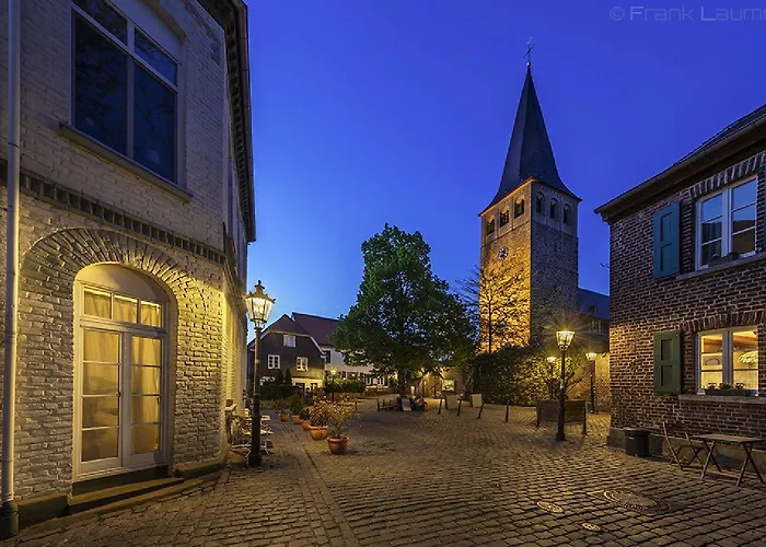 فندق Cafe Eisgold *