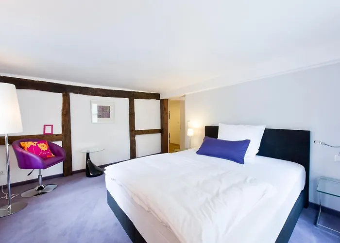 Cafe Eisgold فندق *